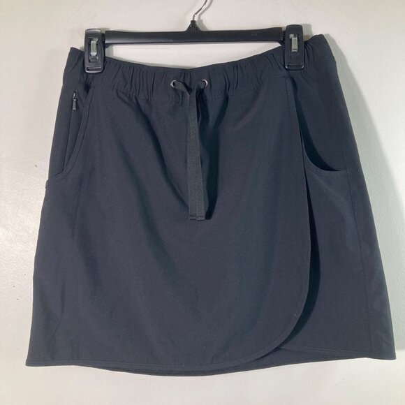 Womens Patagonia Fleetwith Skort Black M Polyester Spandex Faux wrap front - Picture 1 of 11